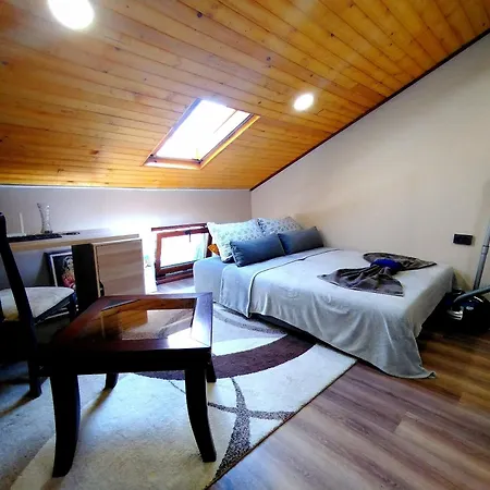 Low Budget Apartment With Breakfast #4 Varna Exterior photo